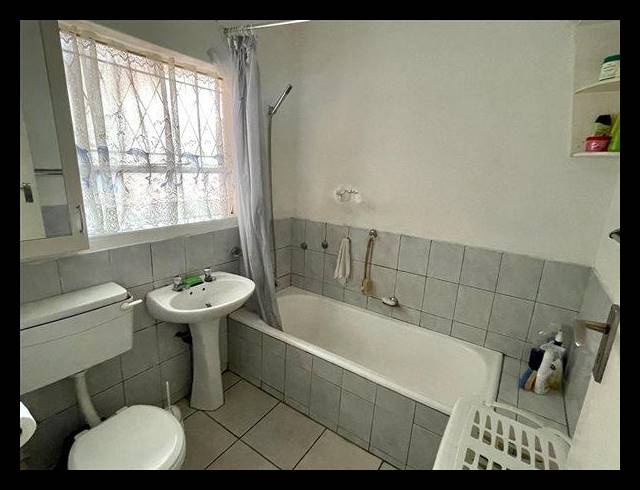 1 BEDROOM APARTMENT FOR SALE IN CROYDON